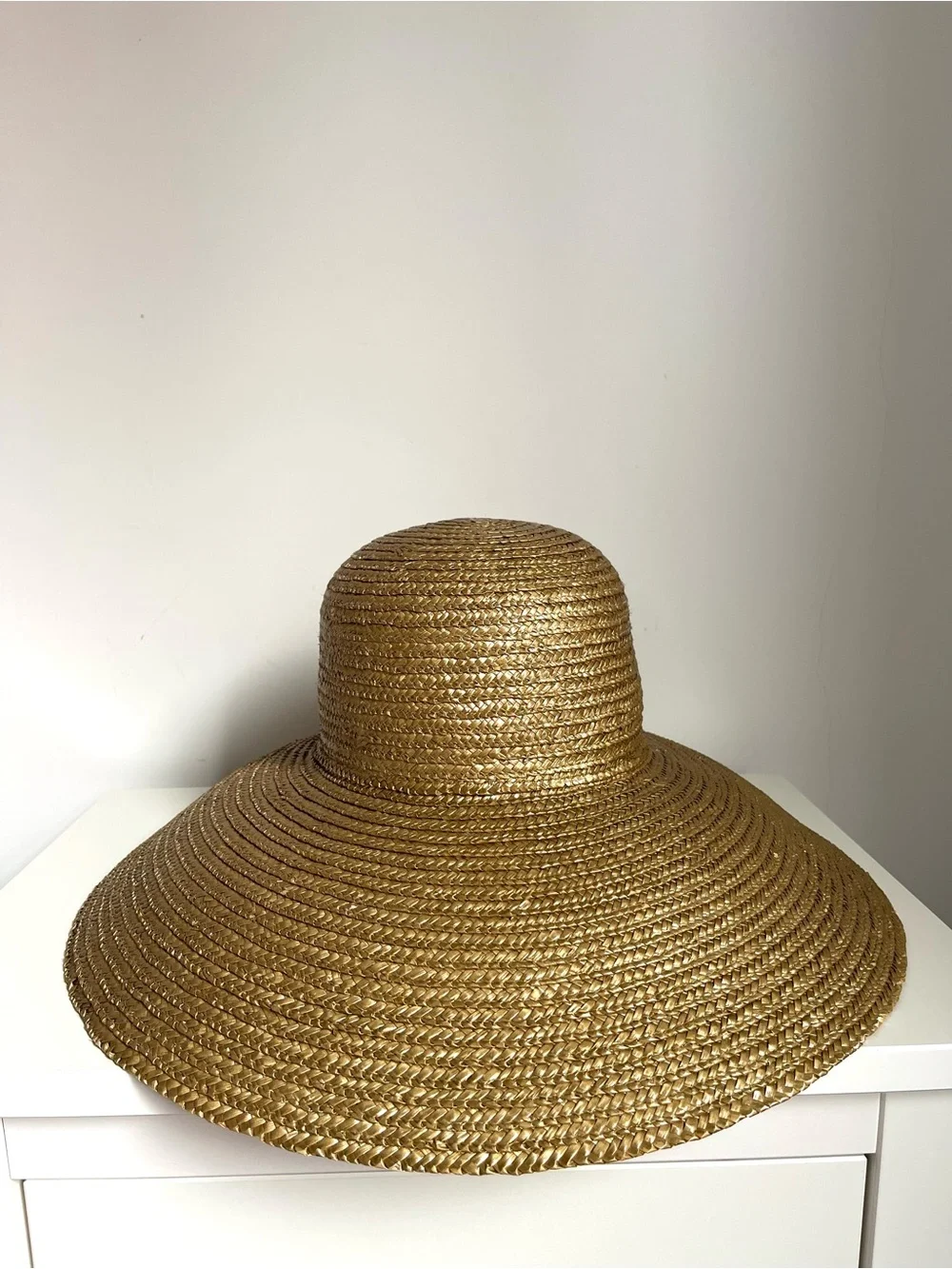 NEW D&G RUNWAY WOVEN STRAW HAT